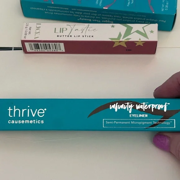 Beauty 3 piece bundle. Thrive and L.W.Y.A.
Eye and lip! - Picture 6 of 8